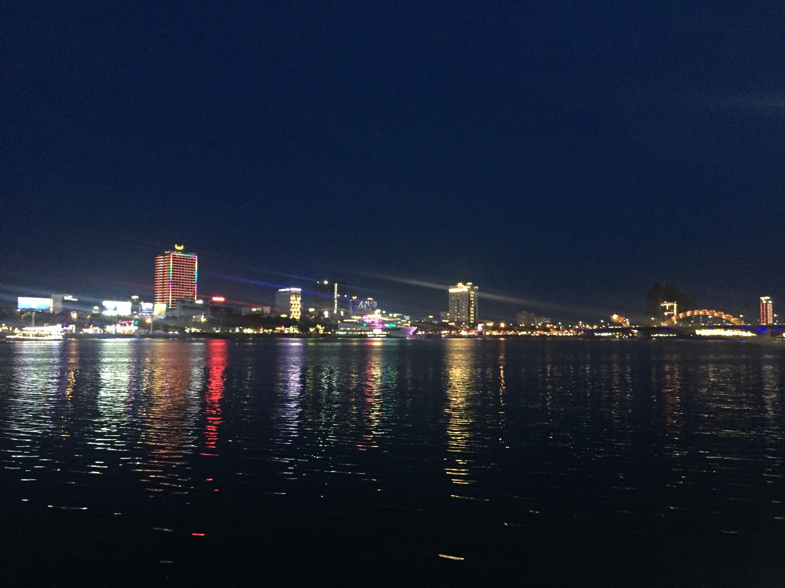 ハン川沿いの夜景